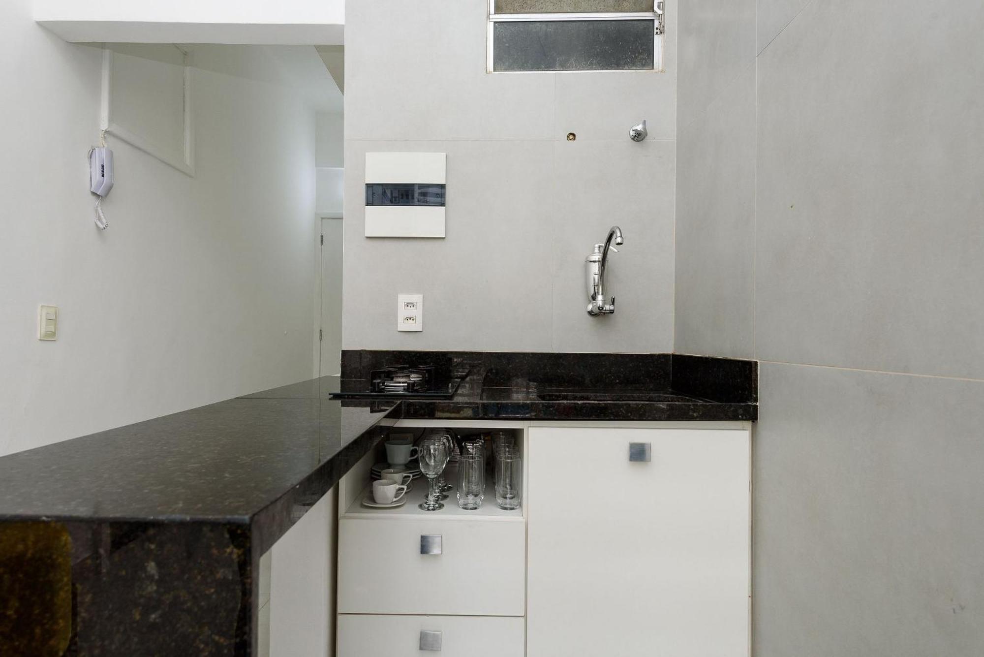 Apartamento Em Copacabana A 100m Da | Jc 35/827