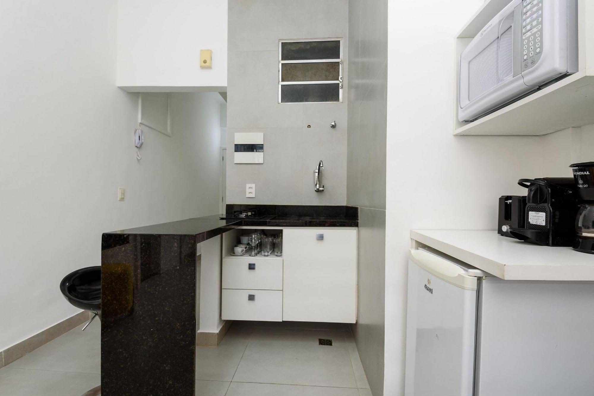 Apartamento Em Copacabana A 100m Da | Jc 35/827 *
